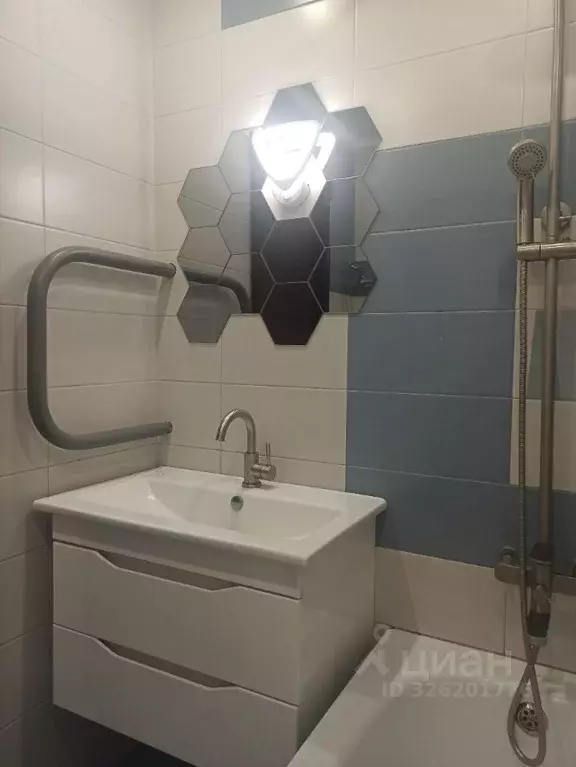 4-к кв. Чувашия, Чебоксары ул. Кадыкова, 11 (77.9 м) - Фото 2