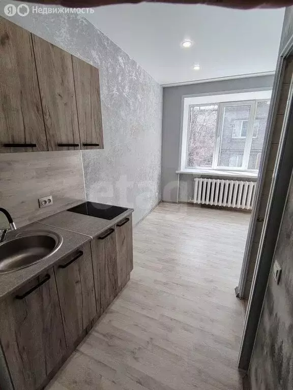 Квартира-студия: Барнаул, улица 40 лет Октября, 32 (12.8 м) - Фото 2