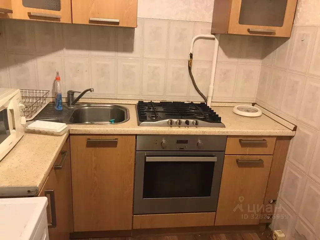 3-к кв. Москва Профсоюзная ул., 99 (66.5 м) - Фото 2