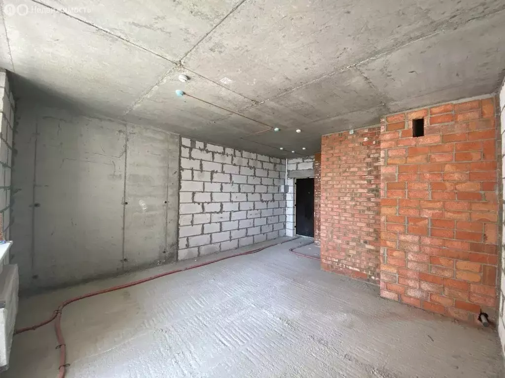Квартира-студия: Ростов-на-Дону, Привокзальная улица, 3 (35 м) - Фото 1