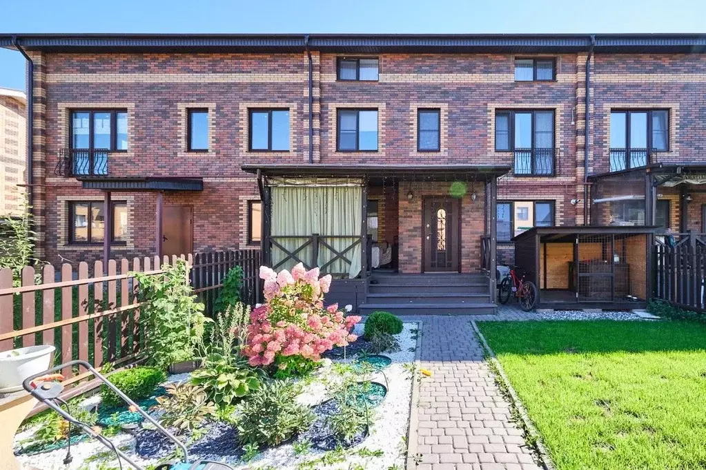 Таунхаус в Московская область, Мытищи городской округ, д. Шолохово ул. ... - Фото 1