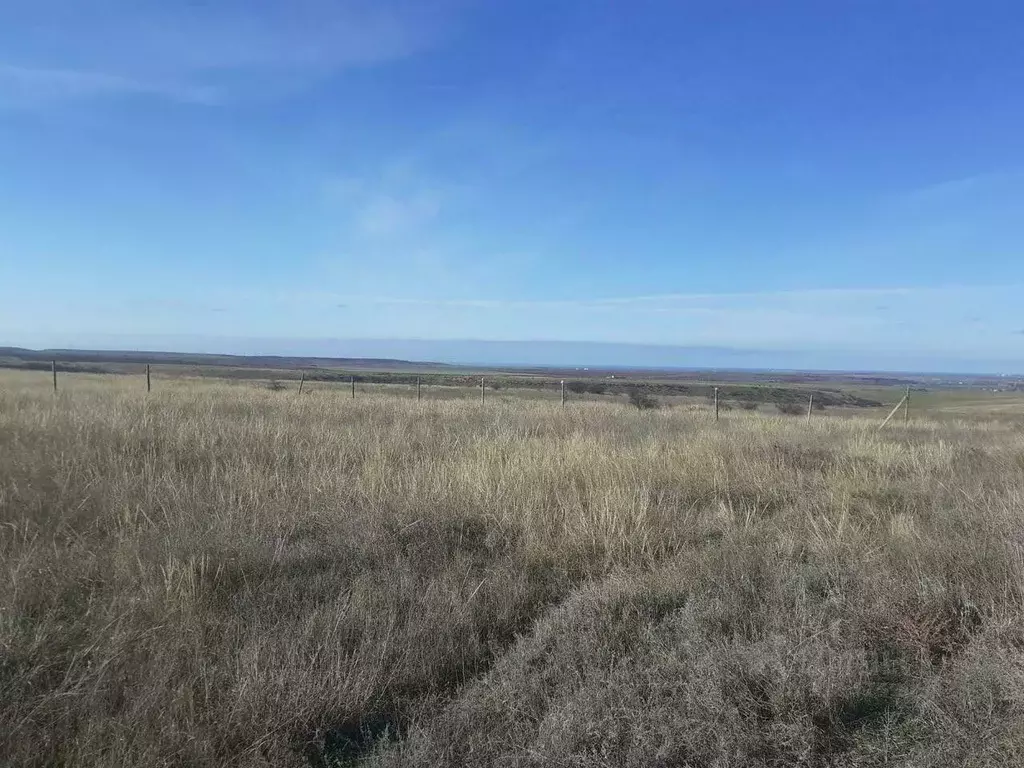 Участок в Крым, Бахчисарайский район, Ароматненское с/пос, с. ... - Фото 1