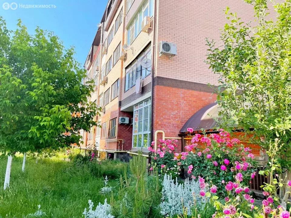 2-комнатная квартира: Горячий Ключ, Новонабережная улица, 1 (56 м) - Фото 1