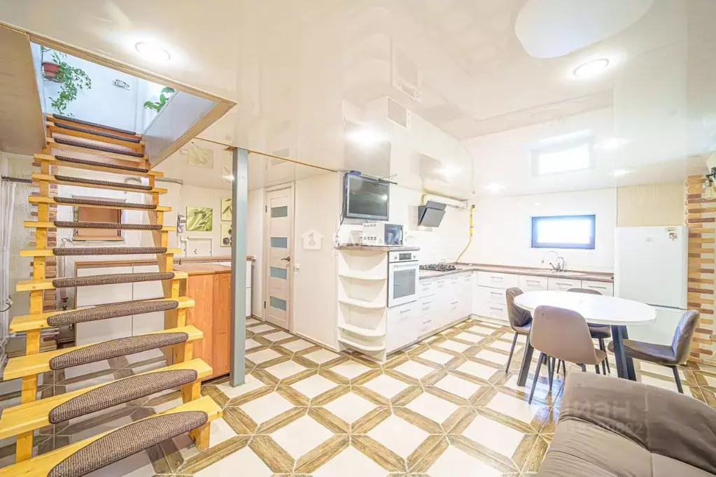 Дом в Пермский край, Пермь пер. Володарского, 3 (142 м) - Фото 1