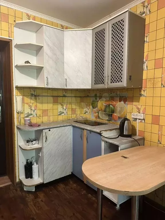 Комната 20 м в 1-к., 2/5 эт. - Фото 0