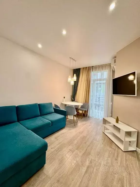 1-к кв. Краснодарский край, Сириус пгт ул. Таврическая, 7к2 (44.0 м) - Фото 0
