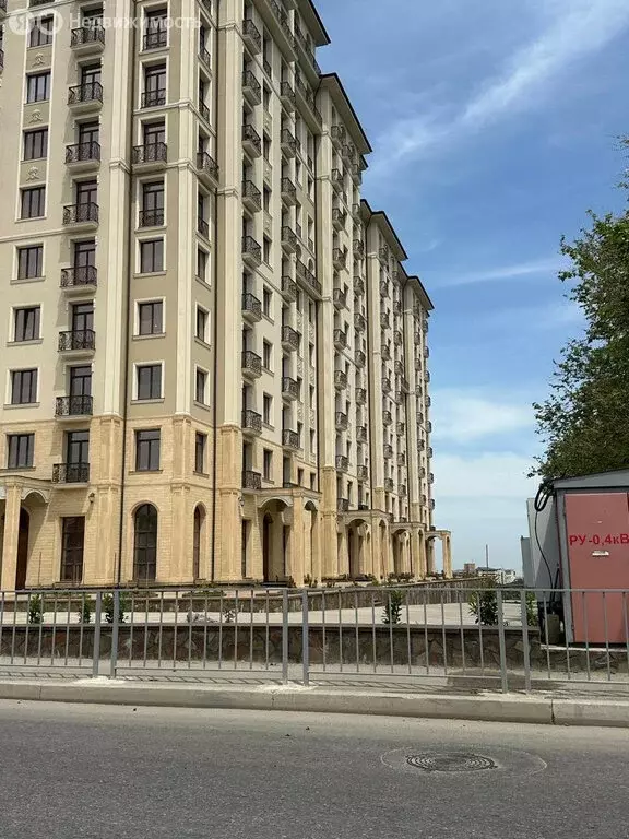 3-комнатная квартира: Нальчик, проспект Ленина, 1Д (102 м) - Фото 0