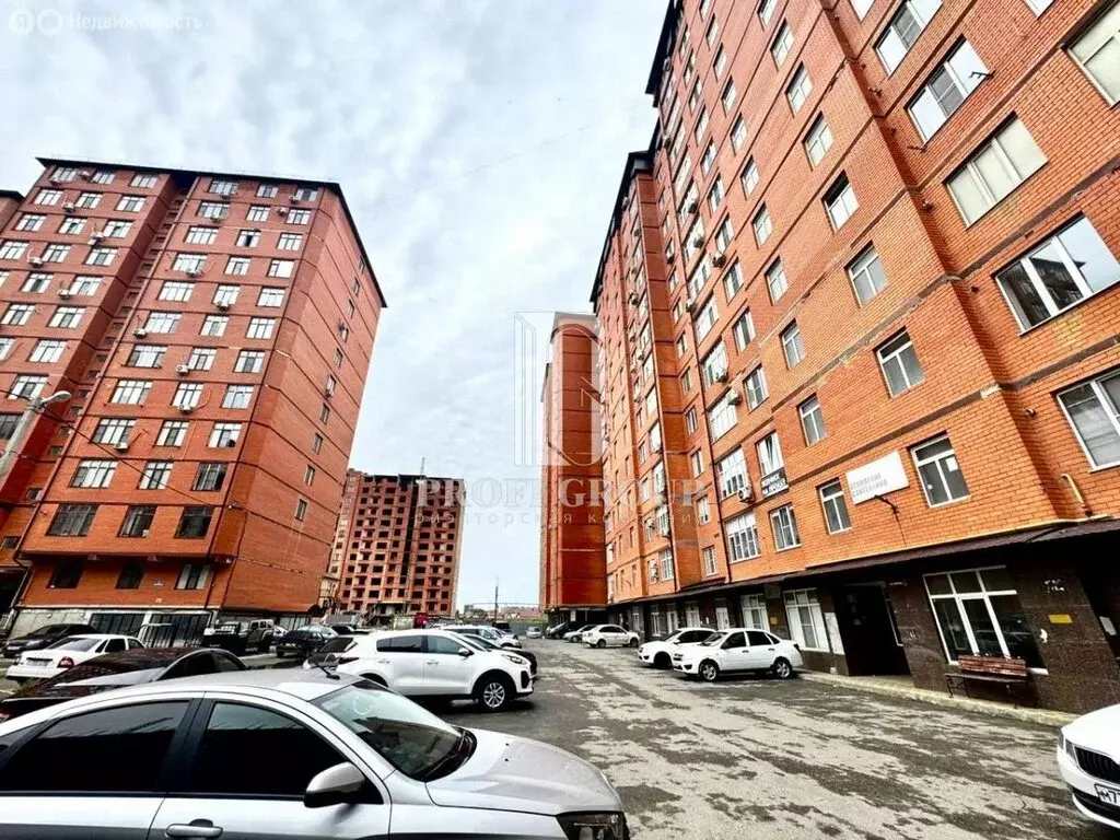 3-комнатная квартира: Махачкала, Хивская улица, 7 (95 м) - Фото 1