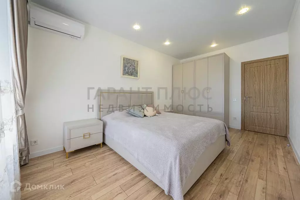 Продаётся 2-к квартира, 65 м - Фото 0