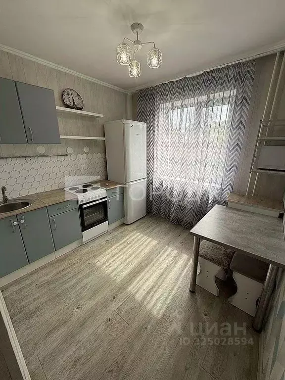 1-к кв. Кемеровская область, Новокузнецк ул. 40 лет Победы, 6 (36.4 м) - Фото 1