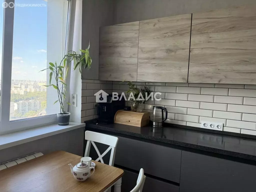 3-комнатная квартира: Москва, Михневская улица, 8 (79.8 м) - Фото 2