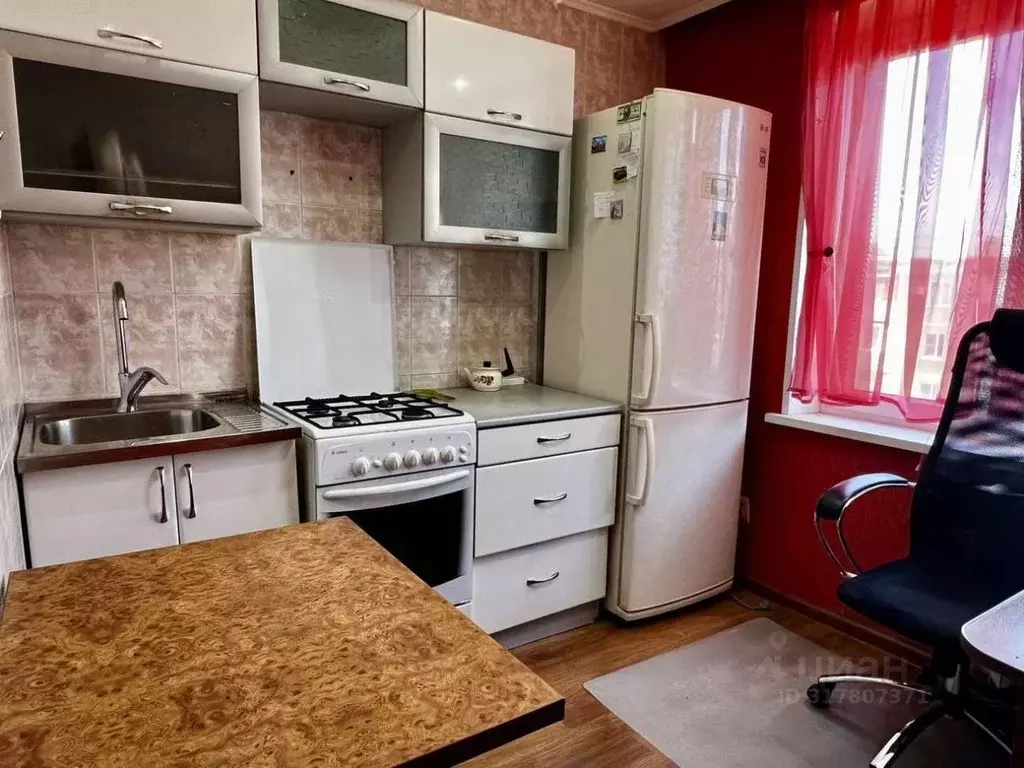 1-к кв. Волгоградская область, Волжский просп. Дружбы, 81 (28.0 м) - Фото 0