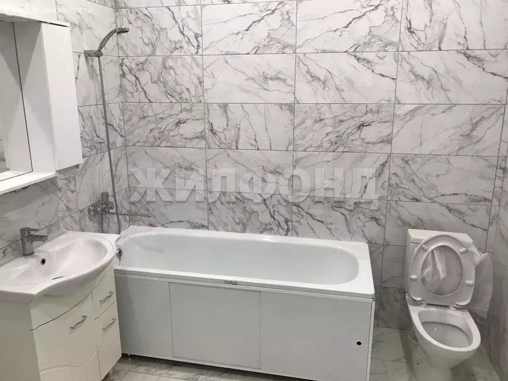 Дом в село Пушкарное, Студенческая улица (100 м) - Фото 0