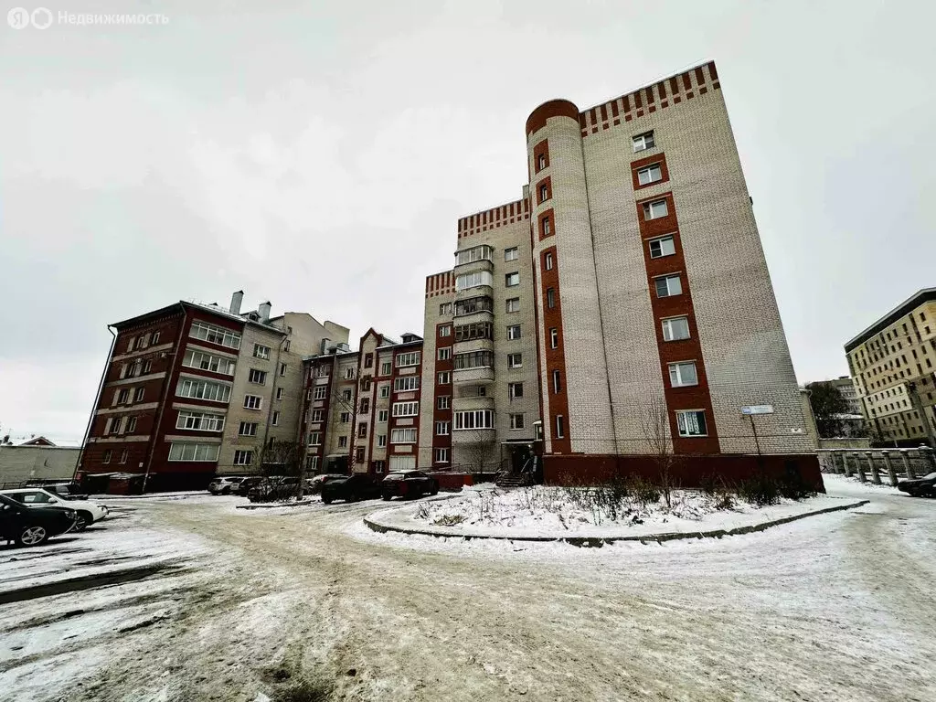 3-комнатная квартира: Киров, улица Свободы, 133А (110.5 м) - Фото 0