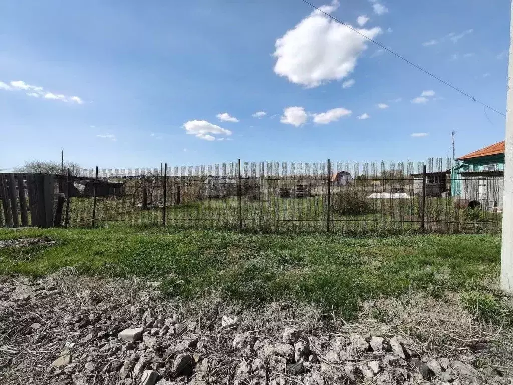 Участок в Алтайский край, Барнаул городской округ, пос. Бельмесево ул. ... - Фото 1