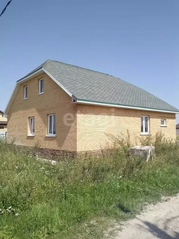 Дом в Липецкая область, Грязинский район, Казинский сельсовет, с. ... - Фото 1