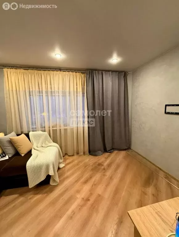 2-комнатная квартира: Омск, улица Дмитриева, 15/6 (39.8 м) - Фото 1