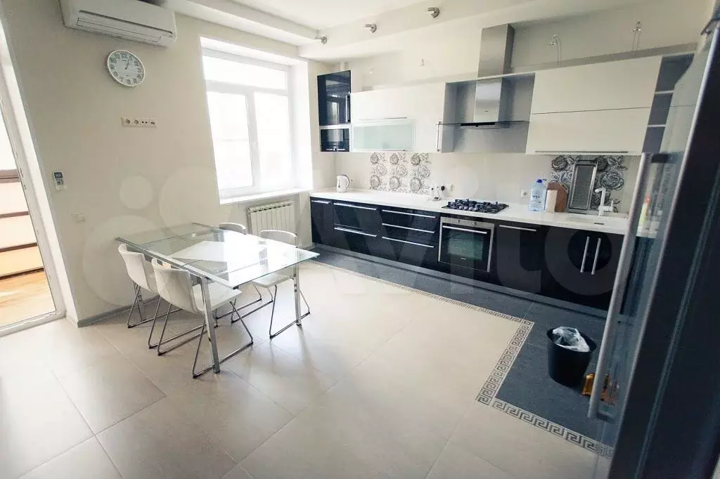3-к. квартира, 110 м, 2/9 эт. - Фото 0