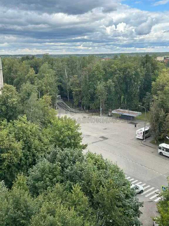 Продается 3-комнатная квартира - Фото 1
