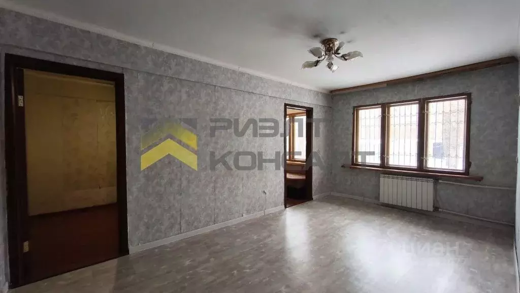 2-к кв. Омская область, Омск просп. Космический, 81 (44.3 м) - Фото 1