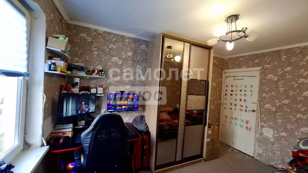 3-к кв. Свердловская область, Екатеринбург ул. Ольховская, 25к1 (57.7 ... - Фото 1