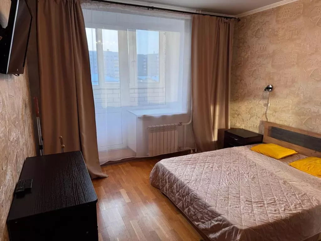 2-к кв. Тюменская область, Тюмень Интернациональная ул., 138/2 (65.6 ... - Фото 1