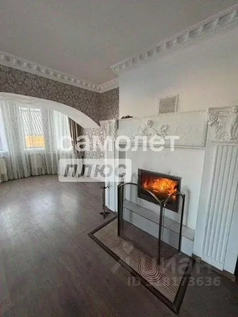 Коттедж в Саха (Якутия), Якутск просп. Ленина (240 м) - Фото 1