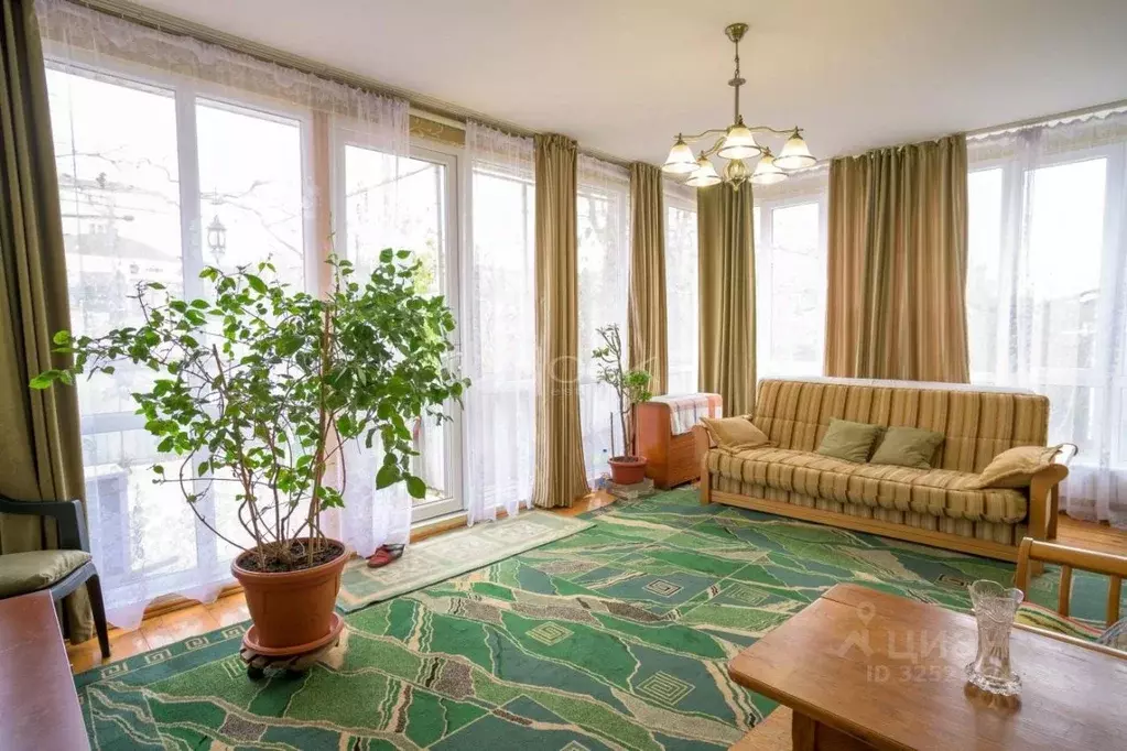 Дом в Краснодарский край, Туапсе ул. Клары Цеткин, 24 (338 м) - Фото 1