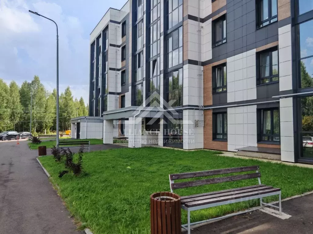 3-к кв. Татарстан, с. Высокая Гора ул. Рождественская, 10 (75.5 м) - Фото 2