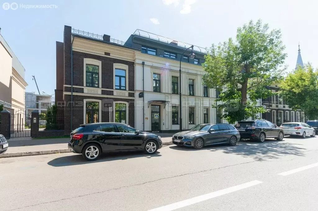 4-комнатная квартира: Казань, улица Сары Садыковой, 9 (232.4 м) - Фото 1