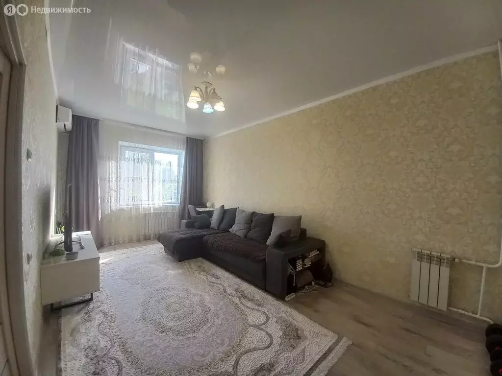 2-комнатная квартира: Астрахань, Румынская улица, 3 (52 м) - Фото 1