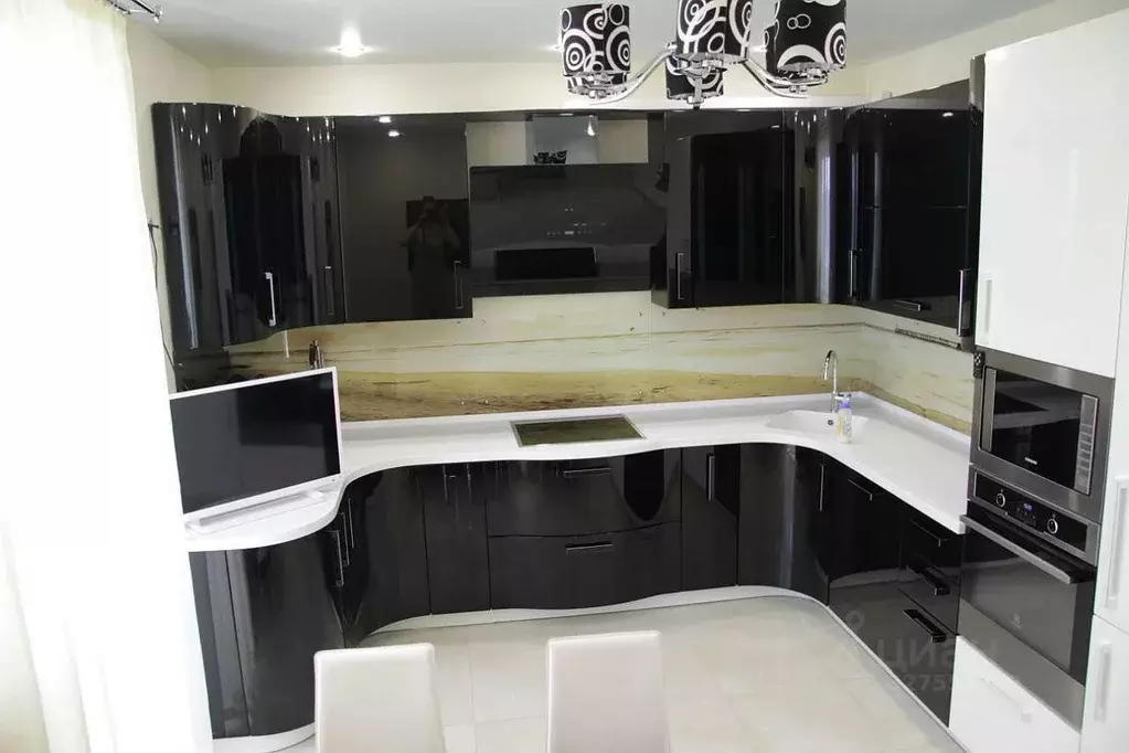 3-к кв. Московская область, Химки Подрезково мкр, Центральная ул., 6к2 ... - Фото 1