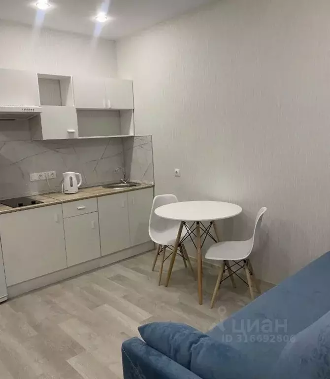 Студия Новосибирская область, Новосибирск Бронная ул., 22 (27.0 м) - Фото 1