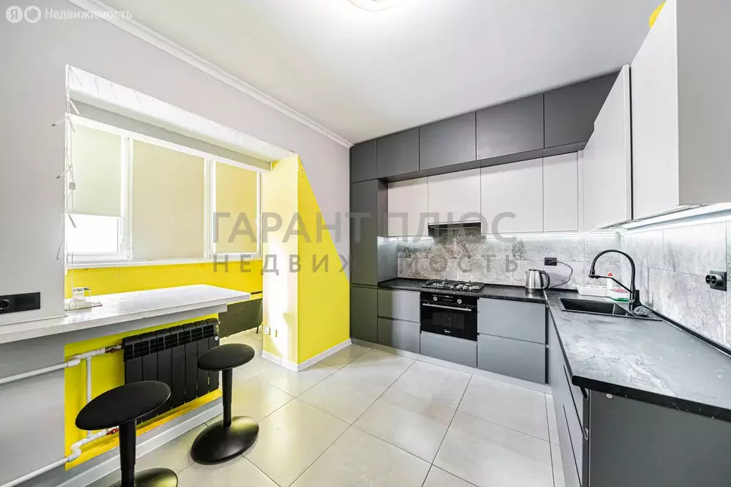 Квартира-студия: Липецк, улица Теперика, 15 (45 м) - Фото 1