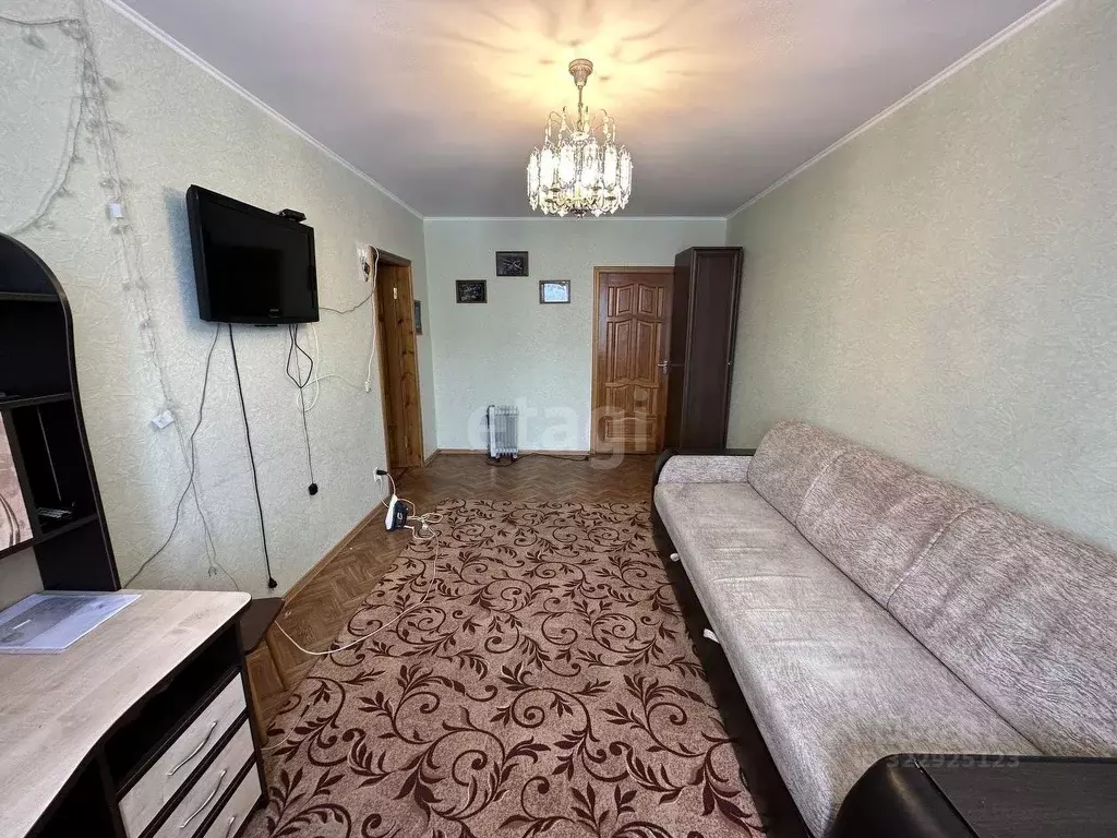 3-к кв. Ямало-Ненецкий АО, Новый Уренгой ул. Геологоразведчиков, 8А ... - Фото 2