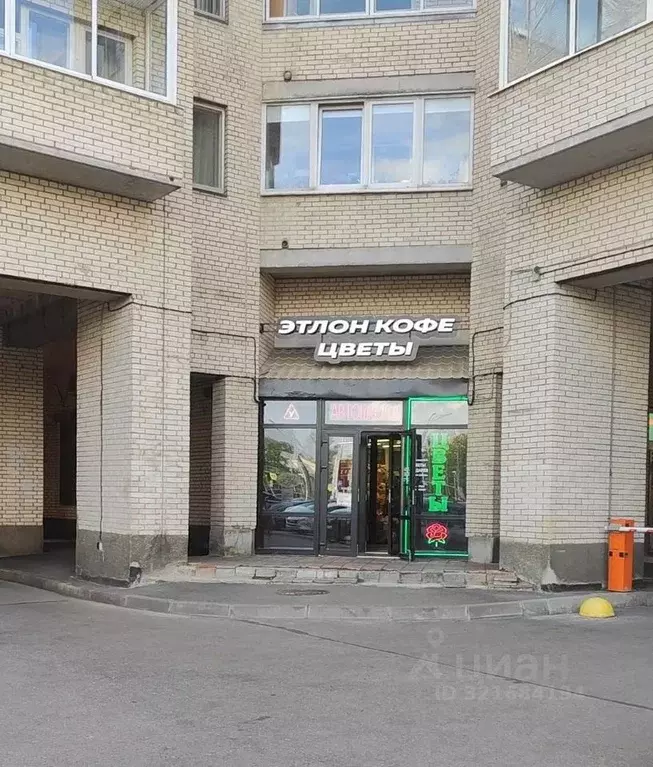 Торговая площадь в Санкт-Петербург просп. Науки, 19К2 (47 м) - Фото 1