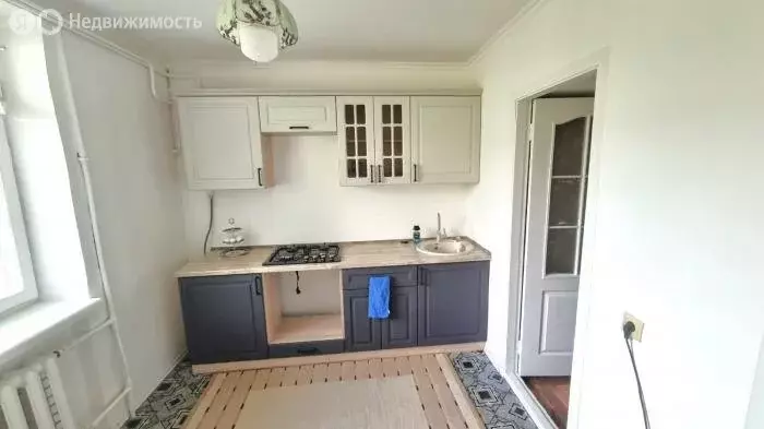 3-комнатная квартира: Евпатория, проспект Победы, 56 (66 м) - Фото 1