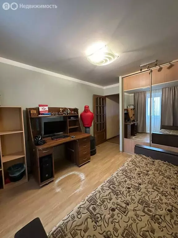 3-комнатная квартира: Екатеринбург, улица Куйбышева, 108 (61.7 м) - Фото 0