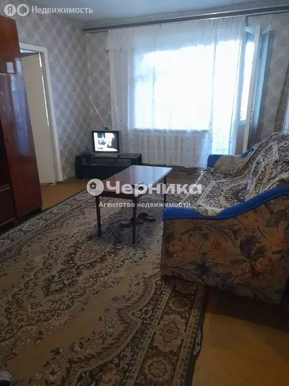 3-комнатная квартира: Каменск-Шахтинский, улица Гагарина, 3 (62 м) - Фото 1