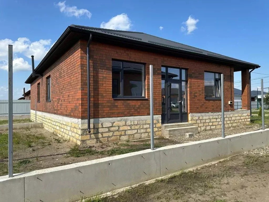 Коттедж в Ставропольский край, Михайловск Шпаковский район, ул. Сергея ... - Фото 1