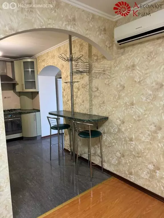 4-комнатная квартира: Феодосия, улица Чкалова, 113Б (98 м) - Фото 1