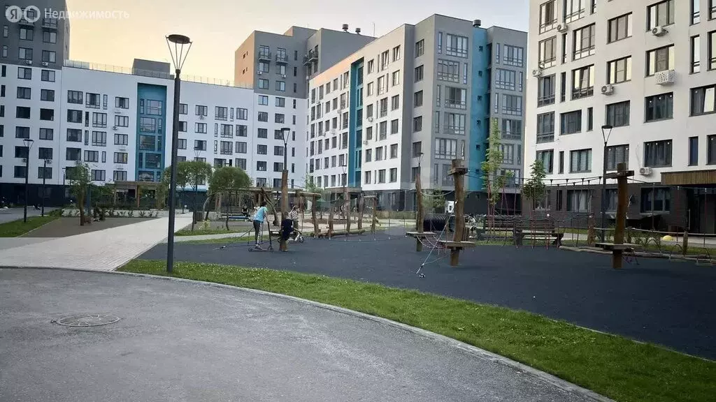 1-комнатная квартира: Тюмень, улица Павла Никольского, 6 (42.4 м) - Фото 2