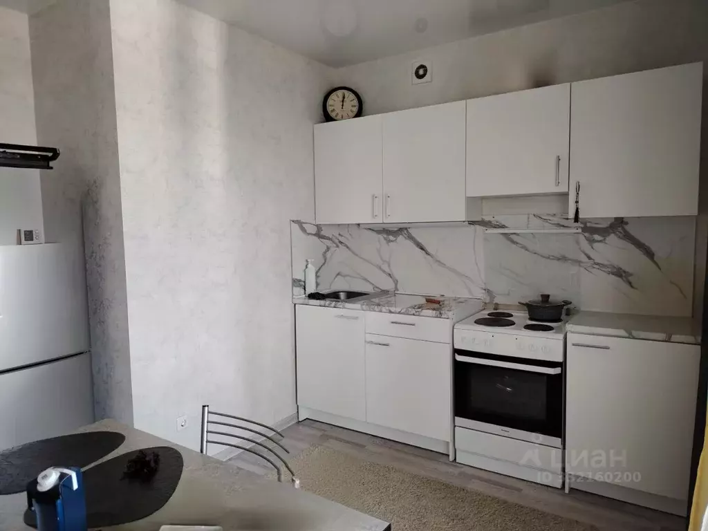 3-к кв. Алтайский край, Барнаул ул. Антона Петрова, 221Д (58.0 м) - Фото 2