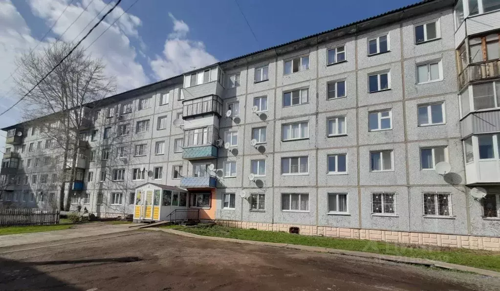 4-к кв. Омская область, Калачинск ул. Петра Ильичева, 12 (58.3 м) - Фото 1