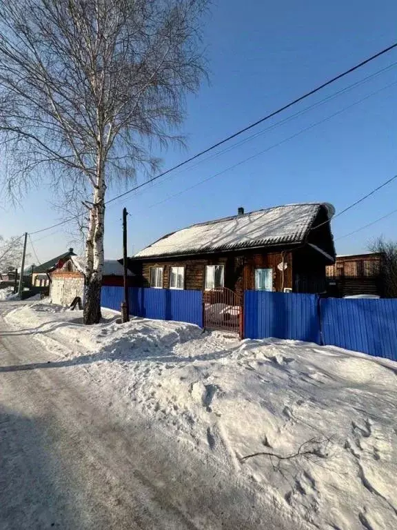 Дом в Кемеровская область, Прокопьевск ул. Салаватова, 45 (55 м) - Фото 0