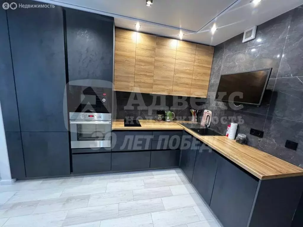 3-комнатная квартира: Тюмень, Заполярная улица, 9 (85 м) - Фото 2