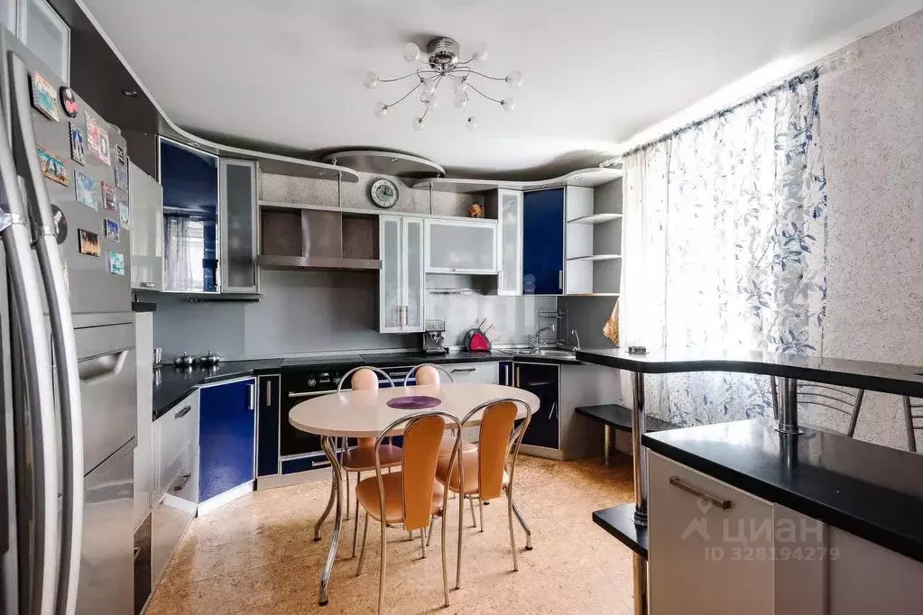 Дом в Амурская область, Благовещенск Нагорная ул., 84 (274 м) - Фото 1