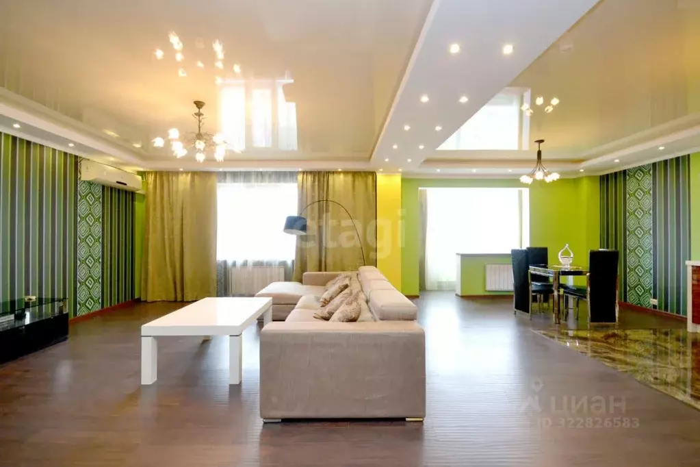 2-к кв. Саха (Якутия), Якутск ул. Чехова, 35 (105.8 м) - Фото 0