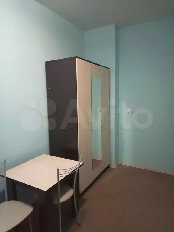 Комната 15 м в 6-к., 2/3 эт. - Фото 1