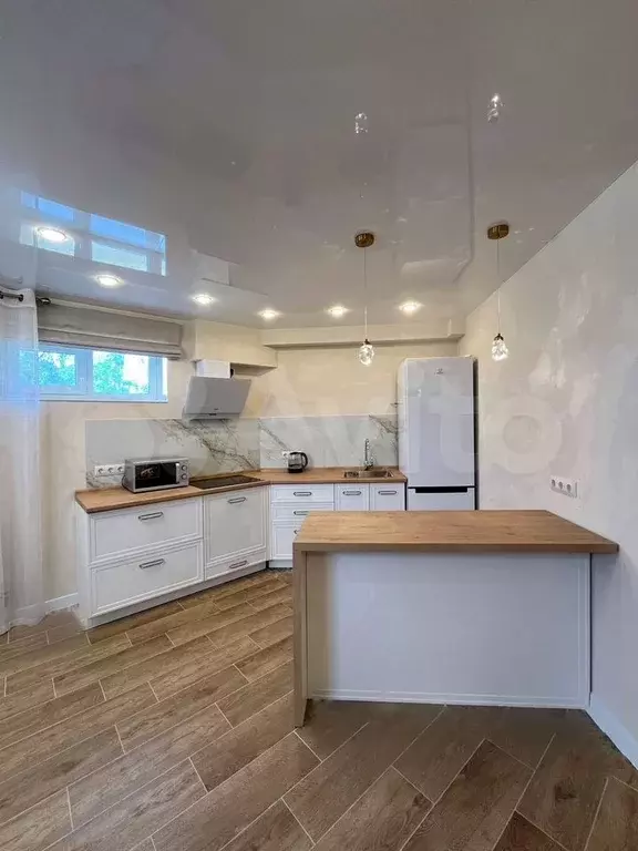 1-к. квартира, 54 м, 1/5 эт. - Фото 1